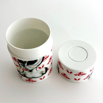 Smoking Alien Accessory Gift Set