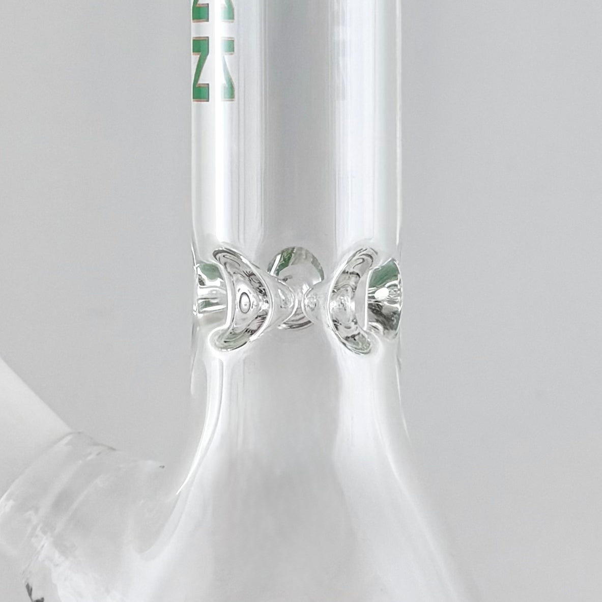 Wellcann | 10" 5mm Beaker Accent Glass Bong